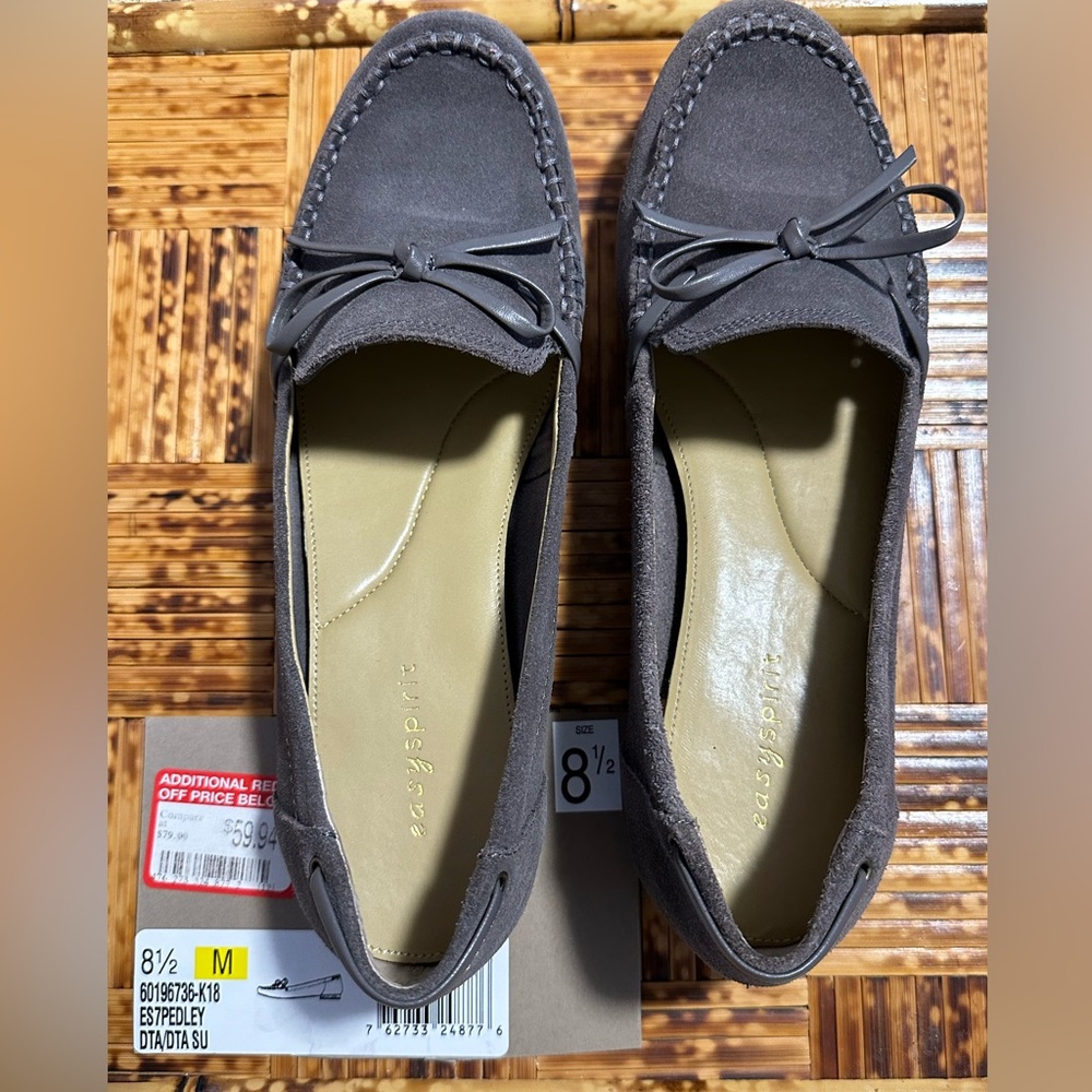 Easy Spirit ES7PEDLEY Loafer; Women’s Size 8.5, Taupe (Gently Used)